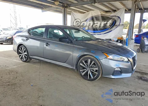 2022 Nissan Altima 2.5 Sr z USA, uszkodzony, nr VIN 1N4BL4CV4NN358989